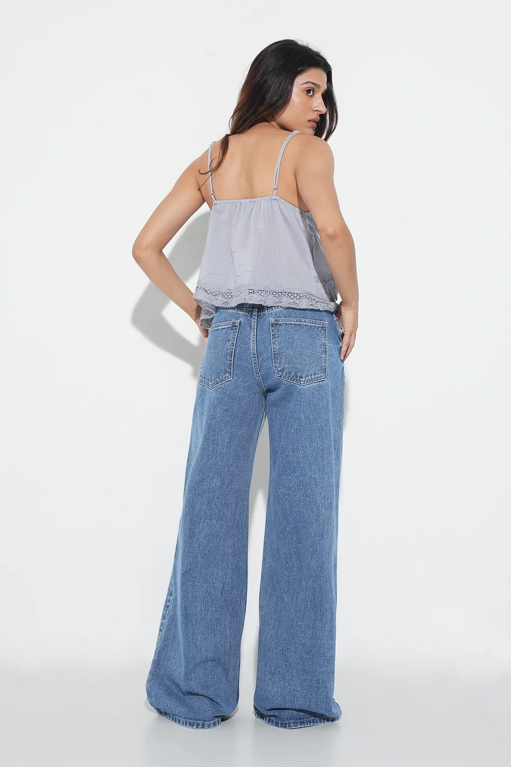 Relaxed Mid Rise Jeans