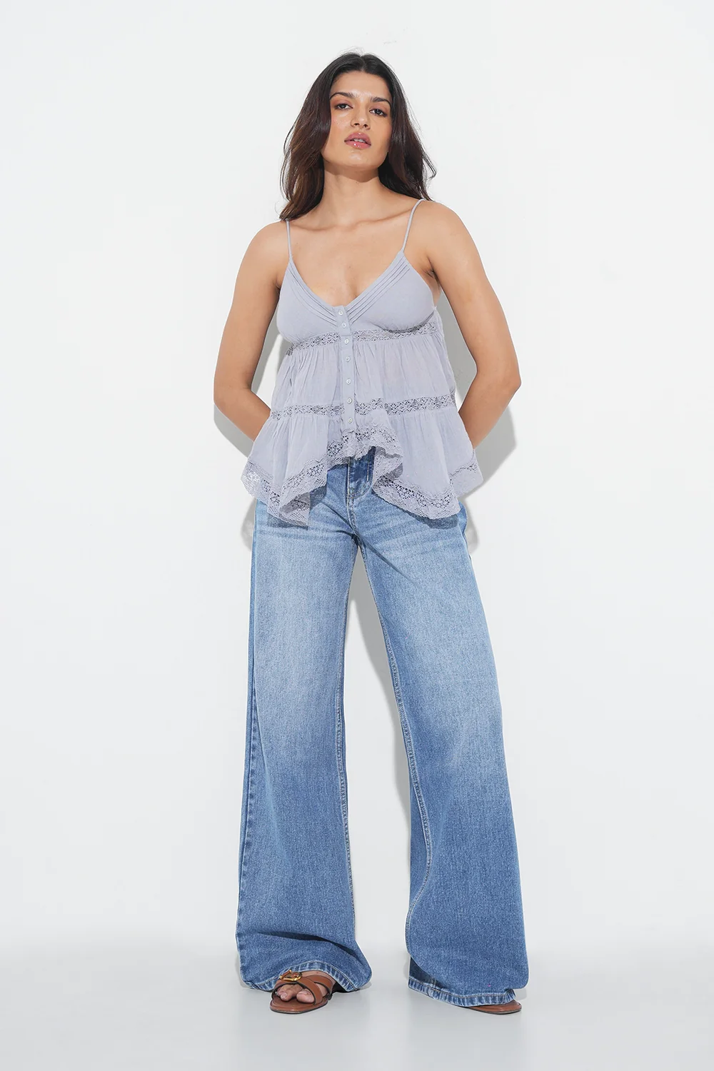 Relaxed Mid Rise Jeans